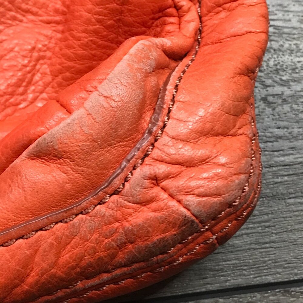 FOSSIL Explorer Crossbody Bag Orange Pebbled Leather Zip Top‎ Purse Pockets FLAW - Picture 7 of 16